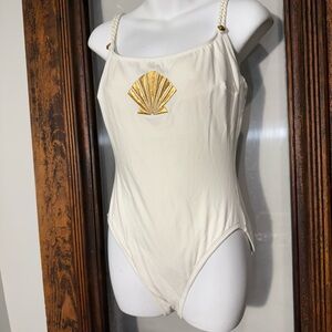 90's La Blanca Cream One Piece Swimsuit with Gold Shell Accent size 16